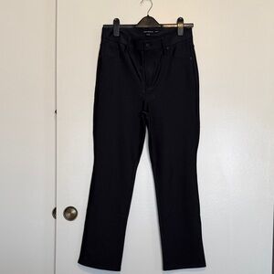 Good American Black Straight Leg Jeans